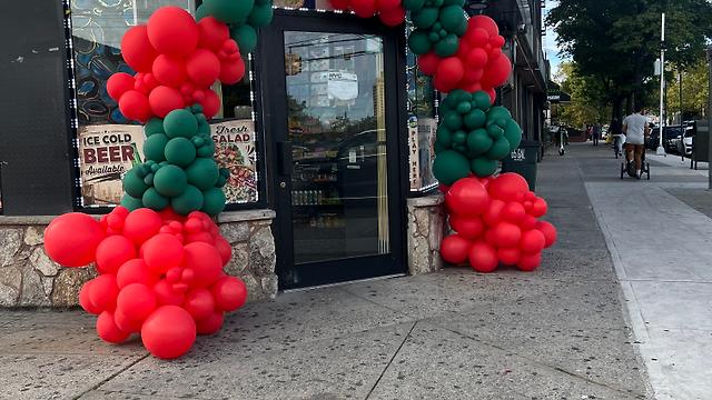 Deli Worker