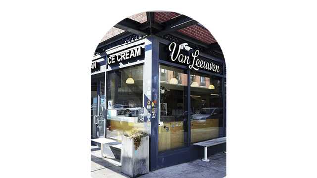 Ice Cream Server - Hudson Yards