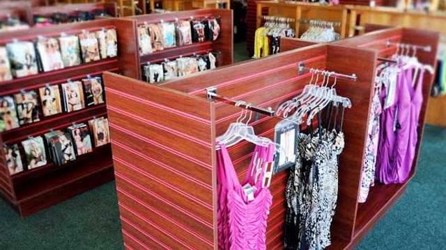SALES PERSON FOR LINGERIE AN D NOVELTYS