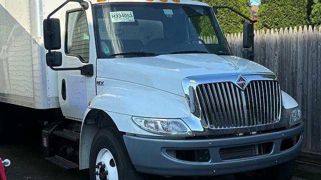 Experienced box truck driver