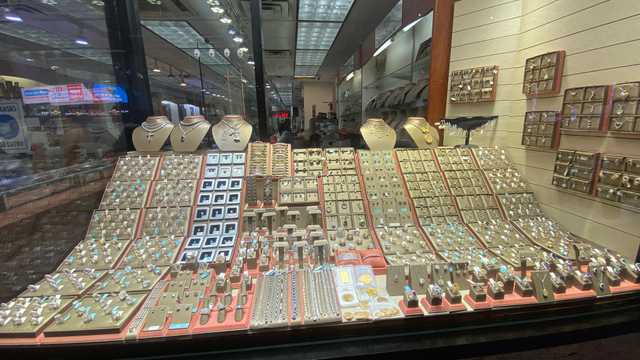 Jewelry Sales Associate
